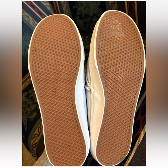 Vans Women’s Size 9 Light Blue Tie Dye Wash - Picture 5 of 6